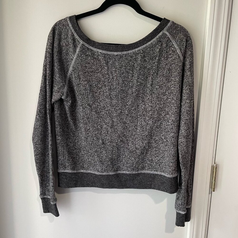 Women's Long Sleeve Sweater -Pimatee Gray off the shoulder Scoop  size s